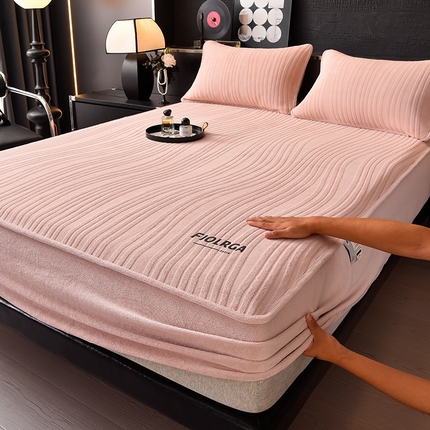 91家纺网 家纺一手货源 找家纺 好眠好梦家纺 2024新款慕丝牛奶绒单床笠 粉豆沙