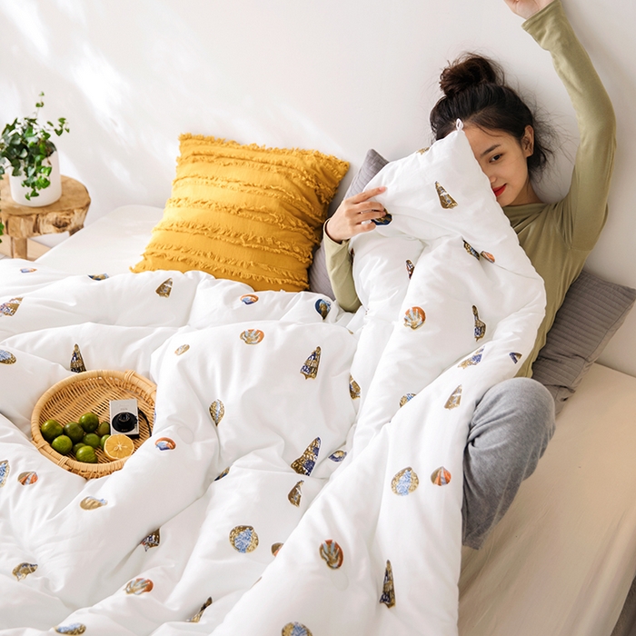 91家纺网 家纺一手货源 找家纺 莱福仕家纺 2024新款全棉13070四季被冬被被子被芯 贝壳情缘