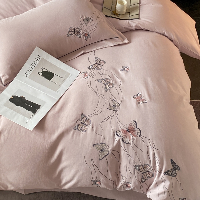91家纺网 家纺一手货源 找家纺 涵宸家纺 2024新款全棉磨毛刺绣四件套--蝶影系列 蝶影-紫