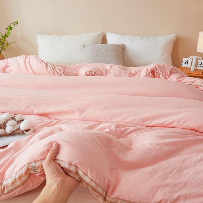 91家纺网 家纺一手货源 找家纺 创优家纺 2025新款无印风立体新疆棉花被被子冬被芯春秋被直播 新疆棉-粉色