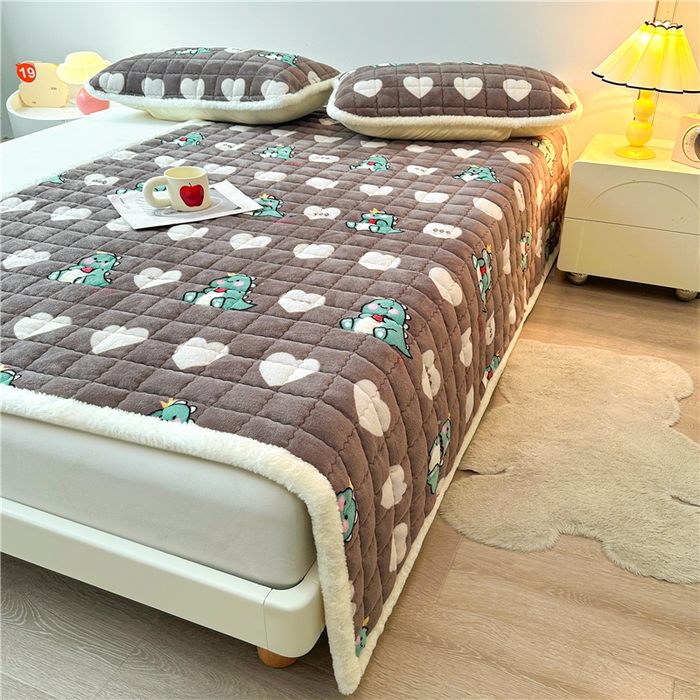 91家纺网 家纺一手货源 找家纺 喜居 2024新款印花牛奶绒床褥垫加厚宝宝绒床褥子床垫薄床垫 爱心恐龙