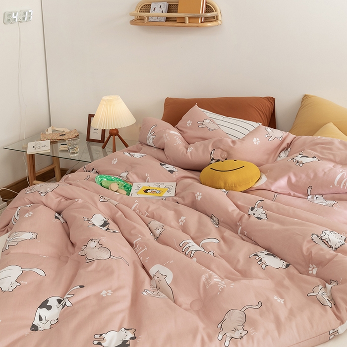 91家纺网 家纺一手货源 找家纺 莱福仕家纺 2024新款全棉13070四季被冬被被子被芯 猫咪宝贝