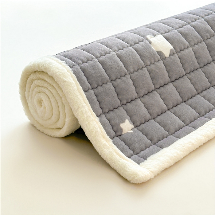 91家纺网 家纺一手货源 找家纺 喜居 2024新款印花牛奶绒床褥垫加厚宝宝绒床褥子床垫薄床垫 满天星