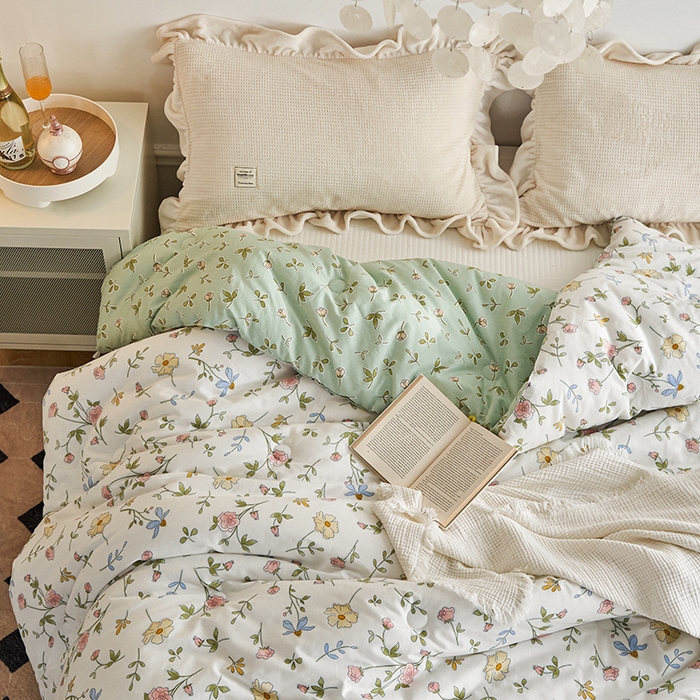 91家纺网 家纺一手货源 找家纺 莱福仕家纺 2024新款全棉13070四季被冬被被子被芯 情人花园