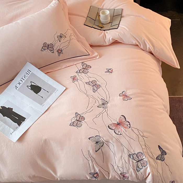 91家纺网 家纺一手货源 找家纺 涵宸家纺 2024新款全棉磨毛刺绣四件套--蝶影系列 蝶影-粉