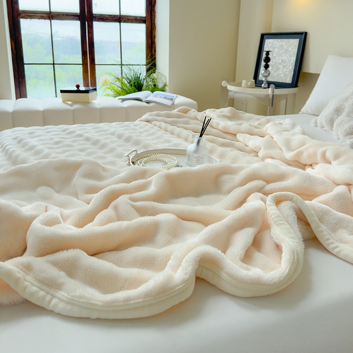 91家纺网 家纺一手货源 找家纺 凡客 2024新款全工艺加厚仿獭兔毛牛奶绒泡泡毛毯 泡泡毯-白色