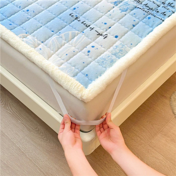 91家纺网 家纺一手货源 找家纺 喜居 2024新款印花牛奶绒床褥垫加厚宝宝绒床褥子床垫薄床垫 爱丽丝