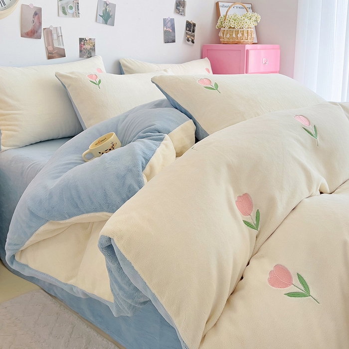 91家纺网 家纺一手货源 找家纺 海岛哥哥 2024新款小清新刺绣牛奶绒四件套 牛奶绒郁金香-天蓝