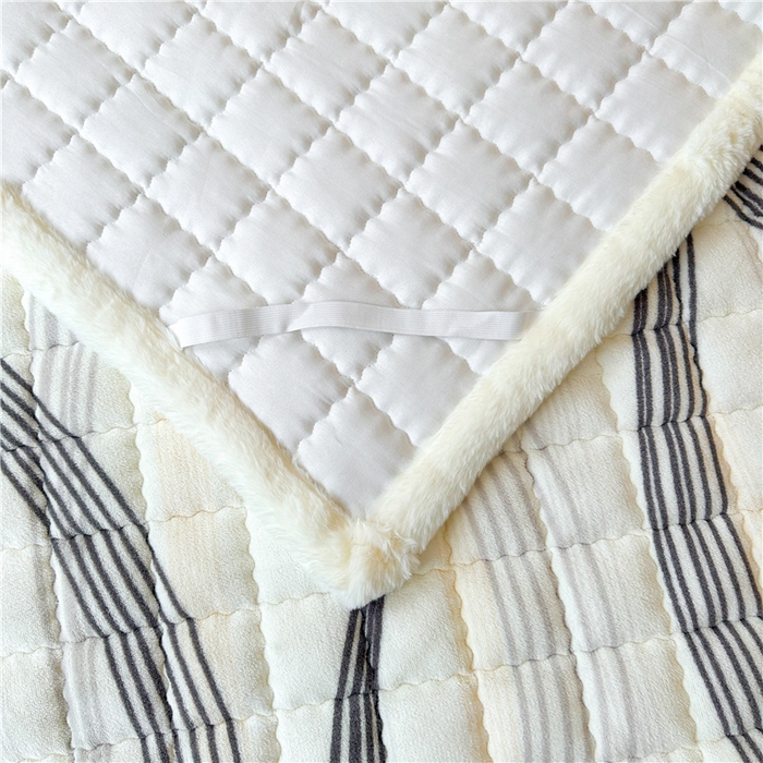 91家纺网 家纺一手货源 找家纺 喜居 2024新款印花牛奶绒床褥垫加厚宝宝绒床褥子床垫薄床垫 简约空间