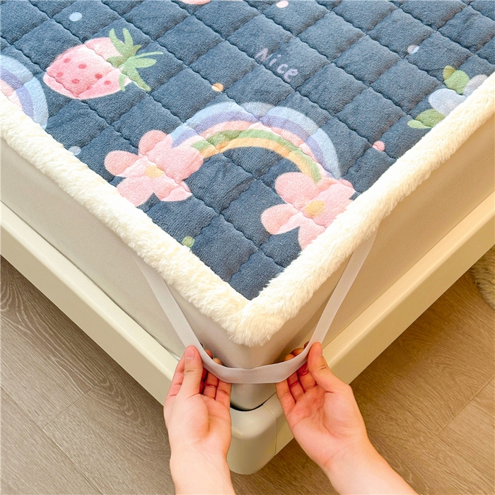 91家纺网 家纺一手货源 找家纺 喜居 2024新款印花牛奶绒床褥垫加厚宝宝绒床褥子床垫薄床垫 彩虹桥