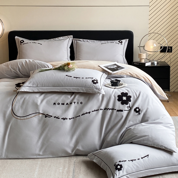 91家纺网 家纺一手货源 找家纺 涵宸家纺 2024新款全棉磨毛毛巾绣四件套--邦尼系列 邦尼-灰