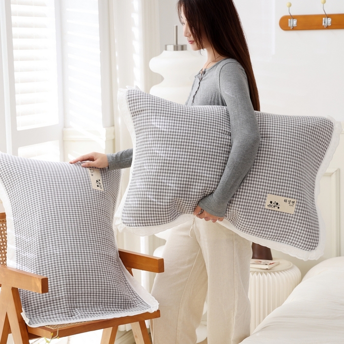 91家纺网 家纺一手货源 找家纺 朴尔家纺-毛巾被 2024新款韩版小碎花边全棉四层纱布枕巾 韩式小格-灰