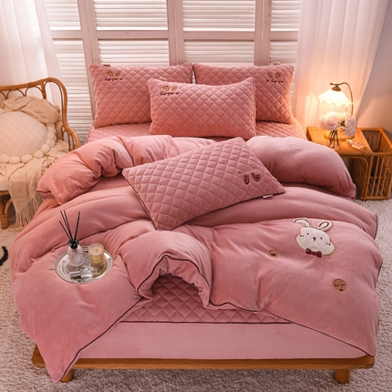 好眠好梦家纺 2024新款叮当兔牛奶绒绣花床笠款四件套 豆沙