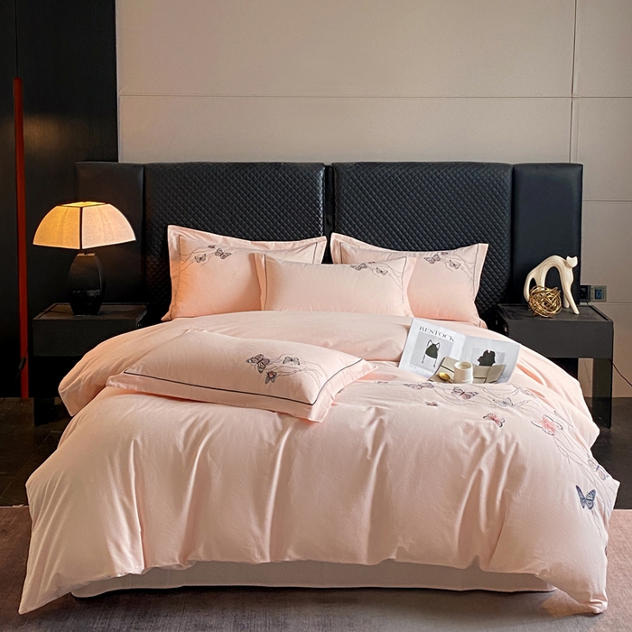 91家纺网 家纺一手货源 找家纺 涵宸家纺 2024新款全棉磨毛刺绣四件套--蝶影系列 蝶影-粉