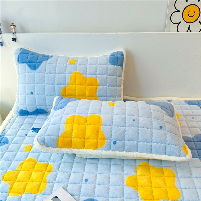 91家纺网 家纺一手货源 找家纺 喜居 2024新款印花牛奶绒床褥垫加厚宝宝绒床褥子床垫薄床垫 幸运星