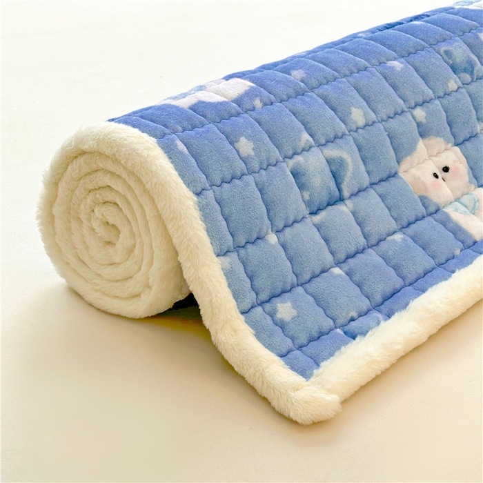 91家纺网 家纺一手货源 找家纺 喜居 2024新款印花牛奶绒床褥垫加厚宝宝绒床褥子床垫薄床垫 幸运狗