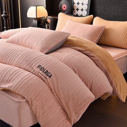 91家纺网 家纺一手货源 找家纺 好眠好梦家纺 2024新款慕丝牛奶绒床笠四件套 粉豆沙