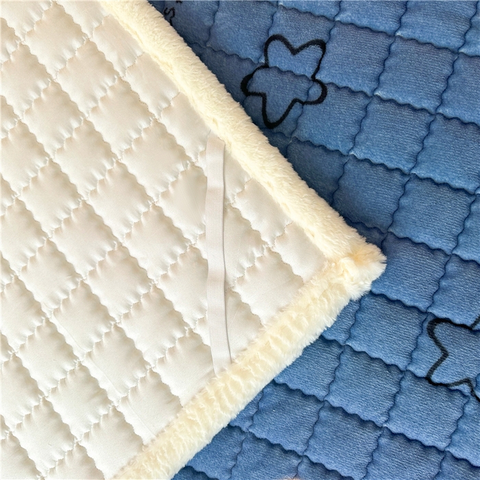 91家纺网 家纺一手货源 找家纺 喜居 2024新款印花牛奶绒床褥垫加厚宝宝绒床褥子床垫薄床垫 星月