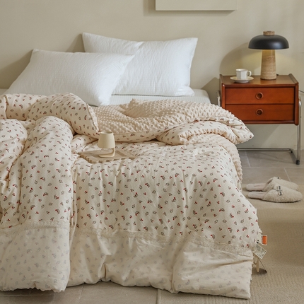 91家纺网 家纺一手货源 找家纺 （总）U被家纺 2025新款法式贴边全棉双层纱豆豆被