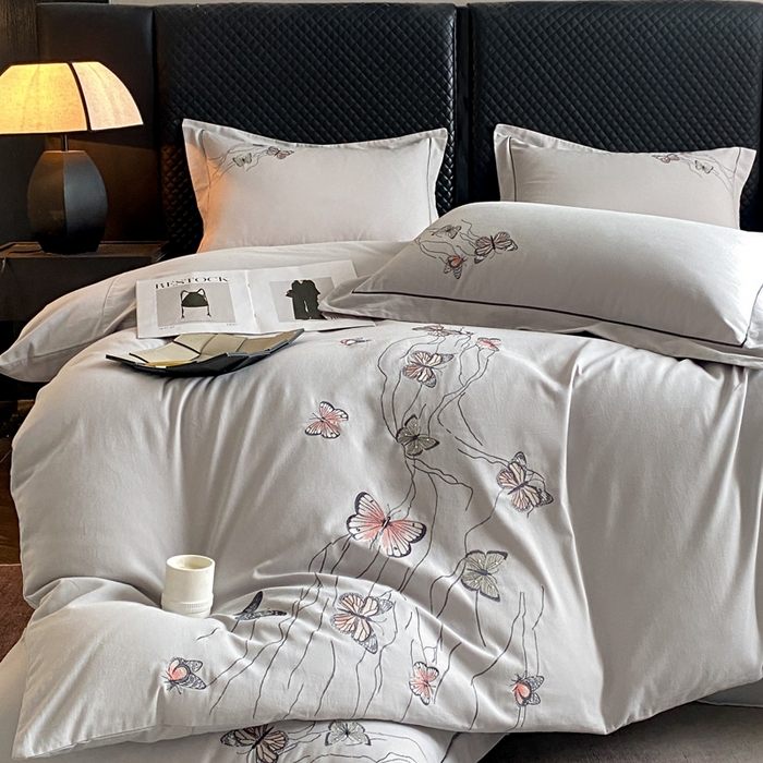 91家纺网 家纺一手货源 找家纺 涵宸家纺 2024新款全棉磨毛刺绣四件套--蝶影系列 蝶影-灰