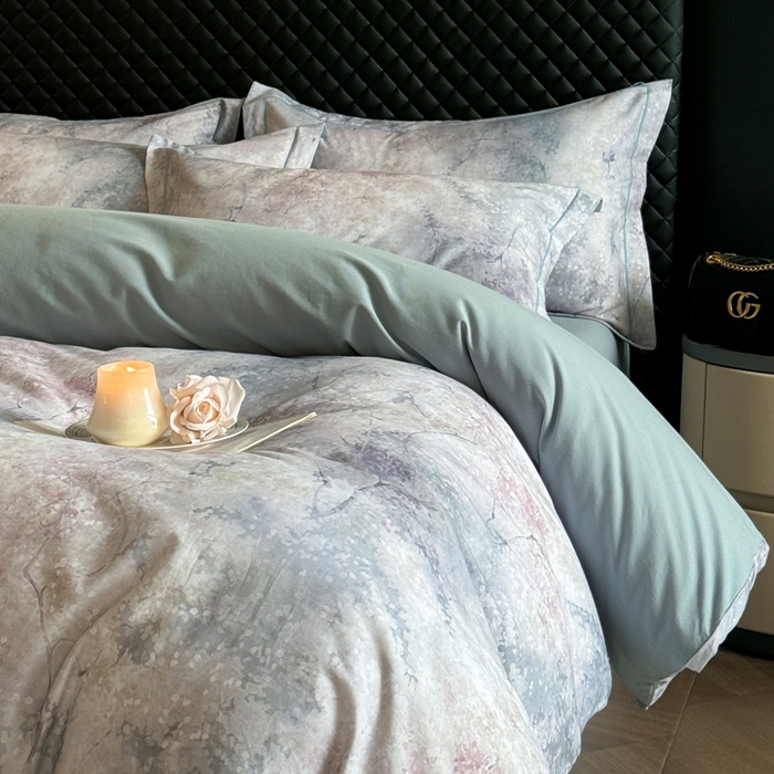 91家纺网 家纺一手货源 找家纺 涵宸家纺 2024新款全棉磨毛数码印花四件套 水墨青花-灰