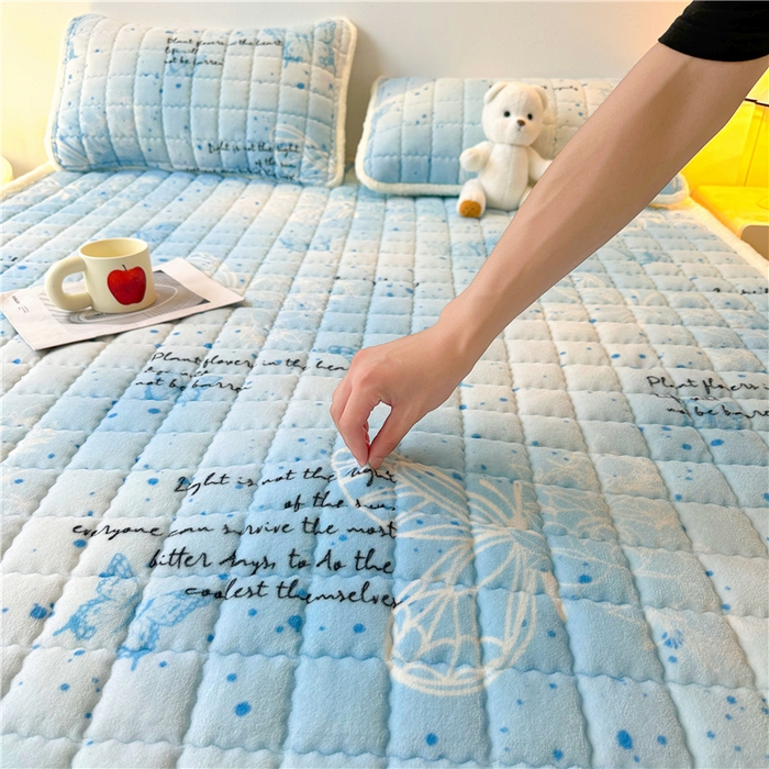 91家纺网 家纺一手货源 找家纺 喜居 2024新款印花牛奶绒床褥垫加厚宝宝绒床褥子床垫薄床垫 爱丽丝