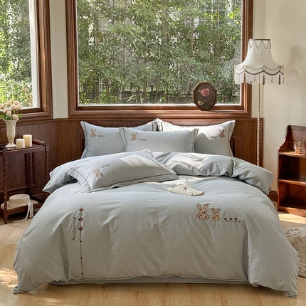 91家纺网 家纺一手货源 找家纺 （总）巧玲珑 2025新款高密肌理纹提花刺绣绣花生态四件套