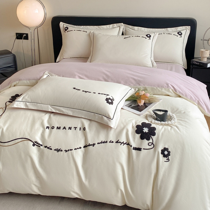 91家纺网 家纺一手货源 找家纺 涵宸家纺 2024新款全棉磨毛毛巾绣四件套--邦尼系列 邦尼-奶白