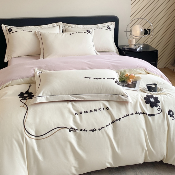 91家纺网 家纺一手货源 找家纺 涵宸家纺 2024新款全棉磨毛毛巾绣四件套--邦尼系列 邦尼-奶白