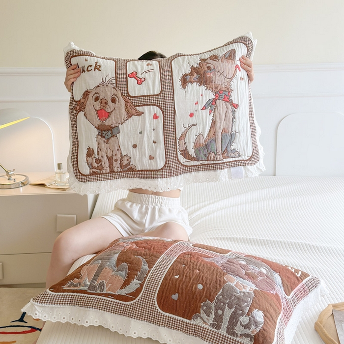 91家纺网 家纺一手货源 找家纺 朴尔家纺-毛巾被 2024新款韩版花边卡通水洗起皱纯棉六层纱布枕巾 摩卡狗狗