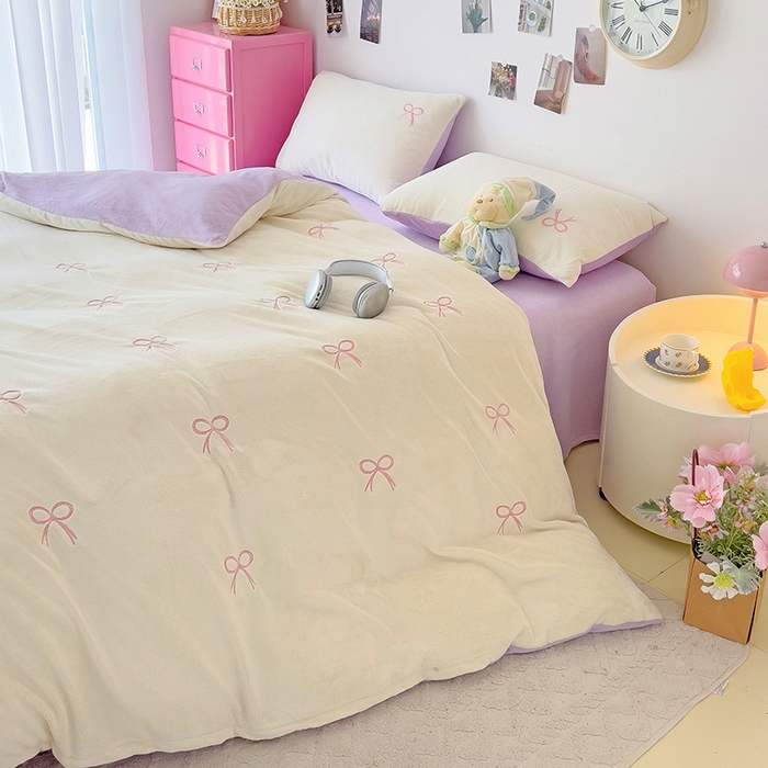 91家纺网 家纺一手货源 找家纺 海岛哥哥 2024新款小清新刺绣牛奶绒四件套 牛奶绒蝴蝶结-香芋紫