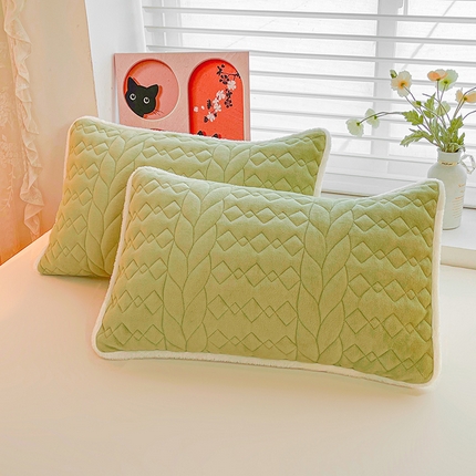 91家纺网 家纺一手货源 找家纺 （总）眠势力 2025新款牛奶绒夹棉枕套麦穗款冬季保暖