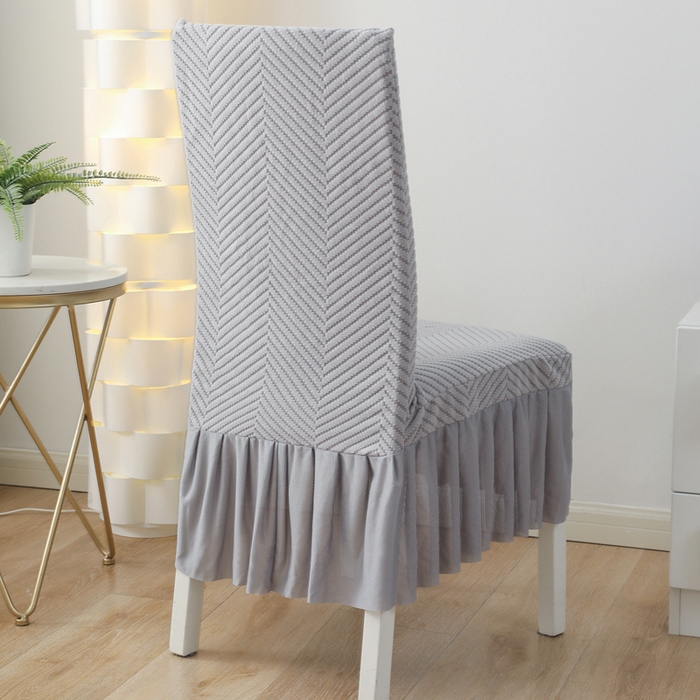 91家纺网 家纺一手货源 找家纺 千彤沙发垫 2024新款拉华绒人字纹系列裙边椅子套 裙边-人字纹-银灰