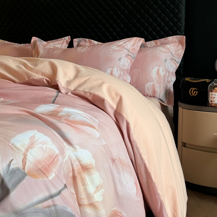 91家纺网 家纺一手货源 找家纺 涵宸家纺 2024新款全棉磨毛数码印花四件套 郁金香-粉