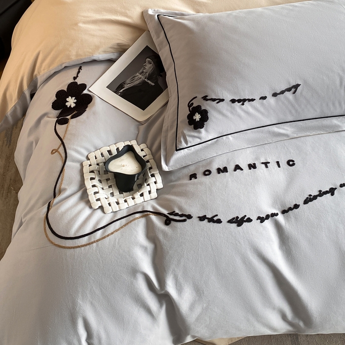 91家纺网 家纺一手货源 找家纺 涵宸家纺 2024新款全棉磨毛毛巾绣四件套--邦尼系列 邦尼-灰