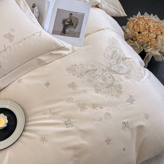 91家纺网 家纺一手货源 找家纺 涵宸家纺 2024新款全棉磨毛刺绣四件套--花蝴蝶系列 花蝴蝶-浅粉