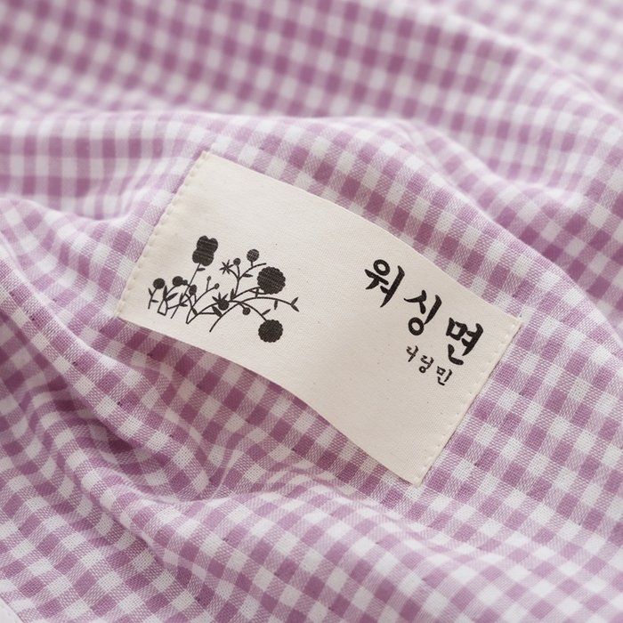 91家纺网 家纺一手货源 找家纺 朴尔家纺-毛巾被 2024新款韩版小碎花边全棉四层纱布枕巾 韩式小格-紫