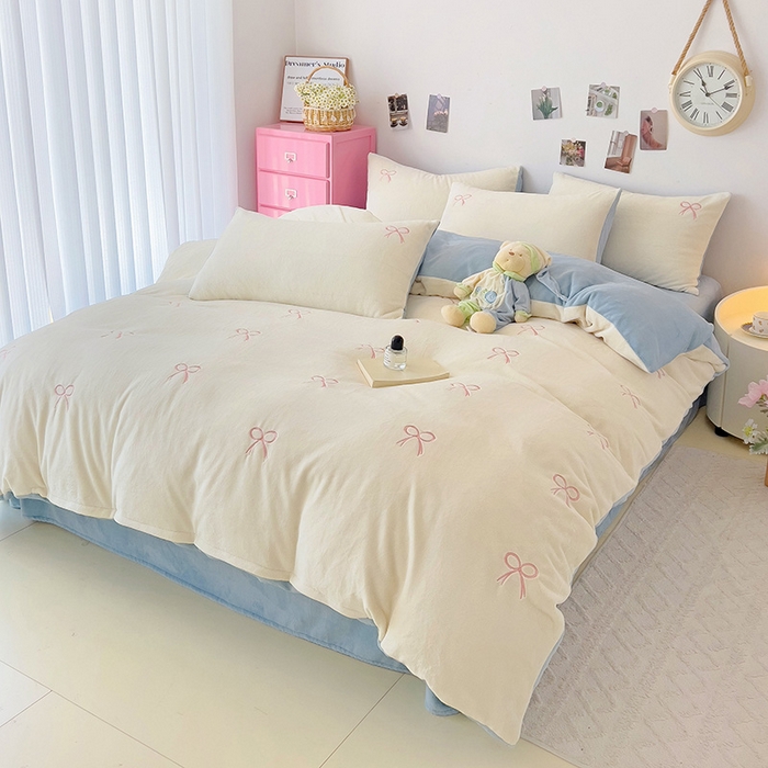 91家纺网 家纺一手货源 找家纺 海岛哥哥 2024新款小清新刺绣牛奶绒四件套 牛奶绒蝴蝶结-天蓝