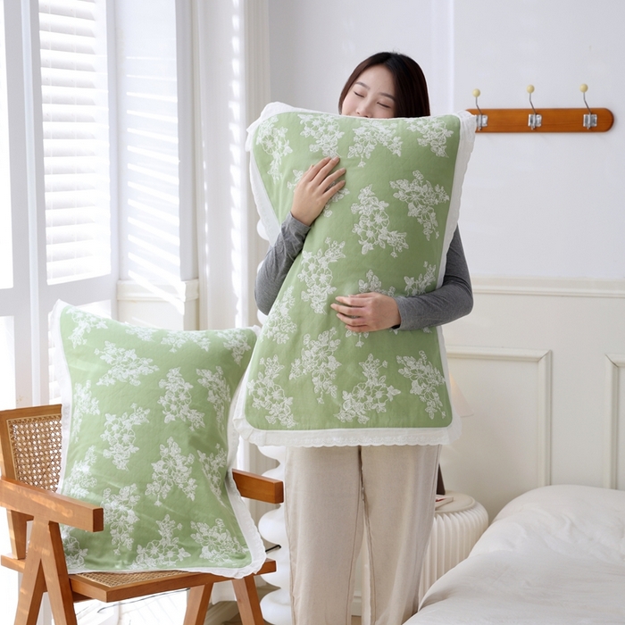 91家纺网 家纺一手货源 找家纺 朴尔家纺-毛巾被 2024新款韩版小碎花边全棉四层纱布枕巾 芬芳-绿