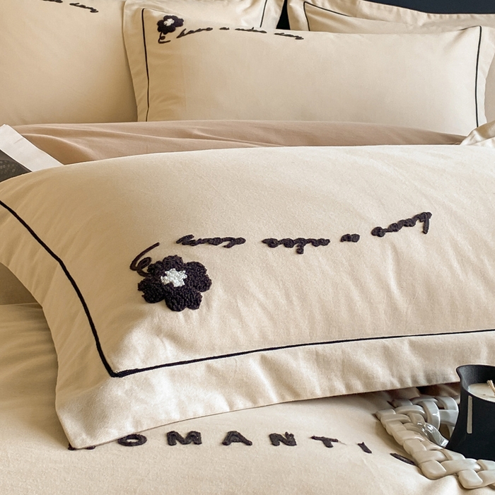 91家纺网 家纺一手货源 找家纺 涵宸家纺 2024新款全棉磨毛毛巾绣四件套--邦尼系列 邦尼-茶色