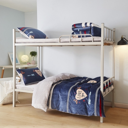 91家纺网 家纺一手货源 找家纺 爱港家纺 2024新款牛奶绒法兰绒加厚保暖三件套床笠床单款 天使心