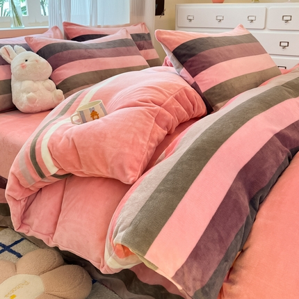 91家纺网 家纺一手货源 找家纺 （总）绘萱家居 2025新款高克重印花牛奶绒四件套