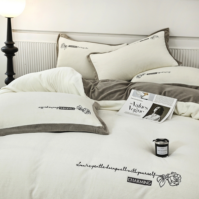 91家纺网 家纺一手货源 找家纺 大渔生活 2025新款牛奶绒刺绣四件套-玫瑰故事 玫瑰故事-白色