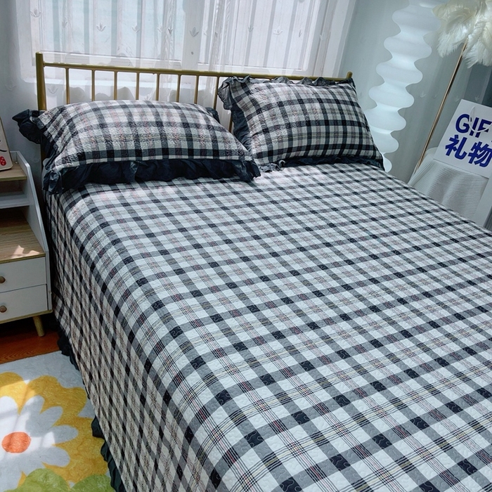 91家纺网 家纺一手货源 找家纺 2024新款亲肤舒适法式床盖三件套 格子控