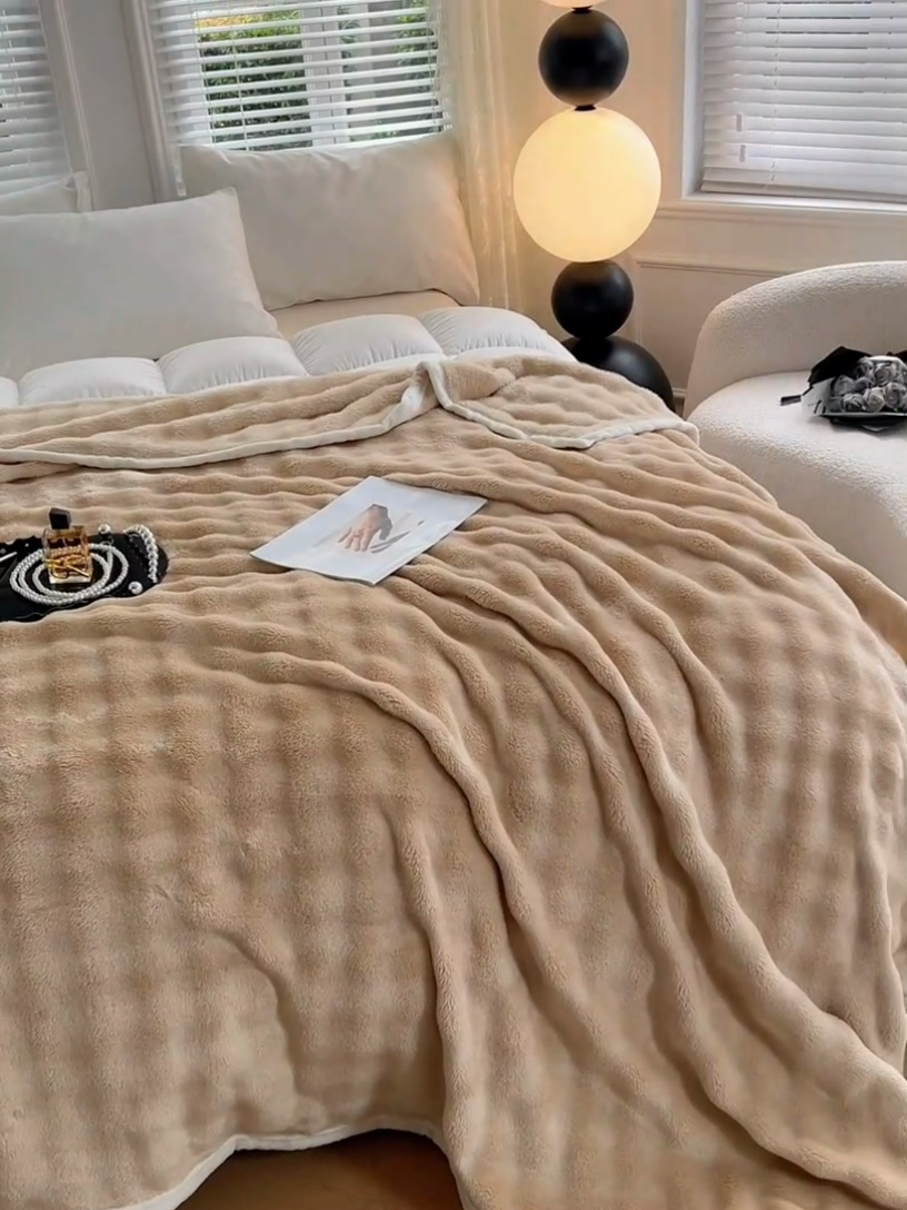 91家纺网 家纺一手货源 找家纺 贝拉梦家纺 2024新款加厚保暖托卡斯兔毛绒毛毯多功能毯子保暖盖毯 可可奶棕