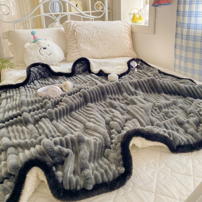 91家纺网 家纺一手货源 找家纺 潮邦 2025秋冬子母抽条羊羔绒球毯 子母抽条球毯-深灰