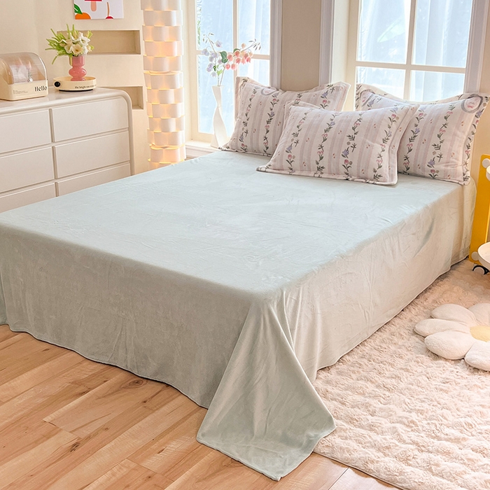 91家纺网 家纺一手货源 找家纺 妖妖家纺 2024新款高克重200克印花牛奶绒四件套 戴佳