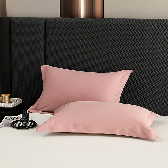 91家纺网 家纺一手货源 找家纺 莱阁亿 2025秋冬新款高支高密全棉纯棉磨毛双拼纯色单枕套 枕套单件 莲红&拿铁