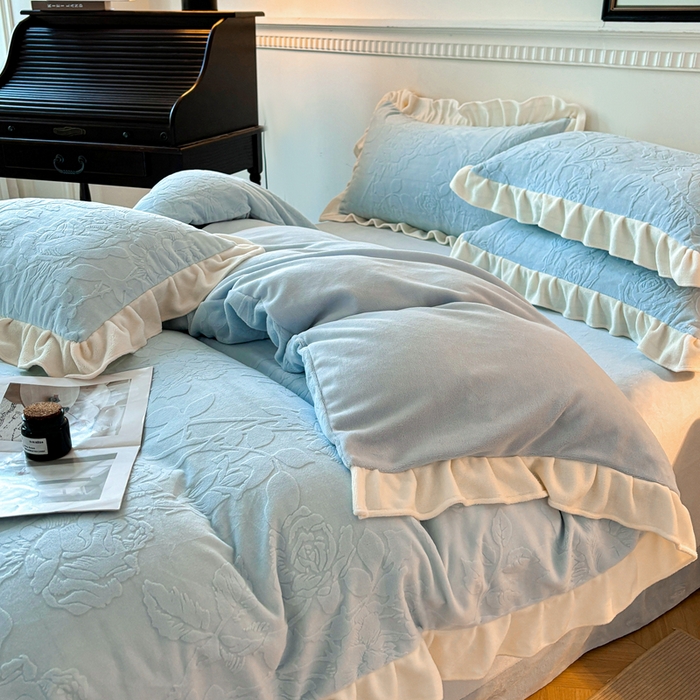 91家纺网 家纺一手货源 找家纺 大境 2024新款维也纳牛奶绒提花四件套维也纳-蓝