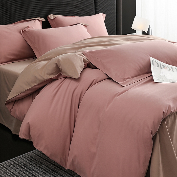 91家纺网 家纺一手货源 找家纺 莱阁亿 2025秋冬新款高支高密全棉纯棉磨毛双拼纯色单被套被套单件 莲红&拿铁